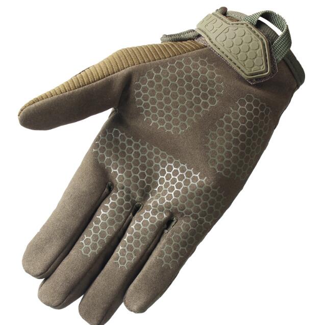 Gants tactiques – Protection, grip et précision terrain