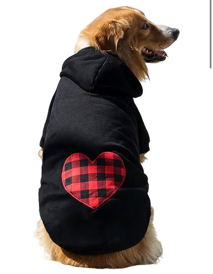 Pull Chien Hiver – Motif Cœur à Carreaux