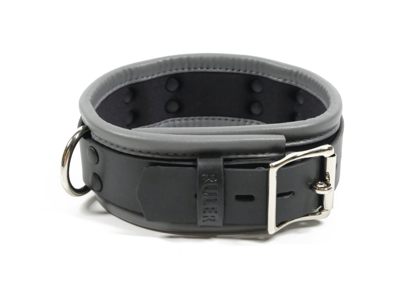 Collier large en cuir