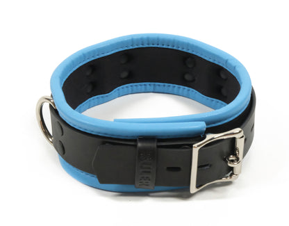 Collier large en cuir